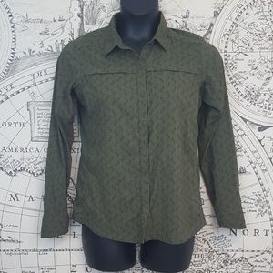REI medium button up shirt outdoor athletic